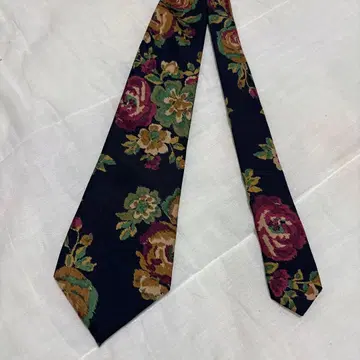 폴스미스 꽃 패턴 넥타이 실크 100%