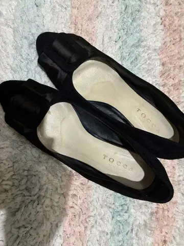 TOCCA 블랙 플랫슈즈 36