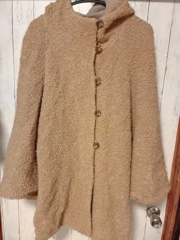 츠모리치사토 퍼프 소매 코트 복슬복슬 레어 배송비 포함 약간의 하자 있음