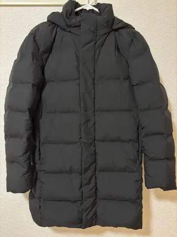 UNIQLO 심리스 다운 롱 코트 후드 경량 블랙 S