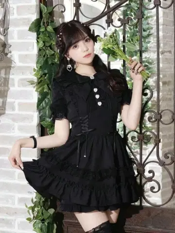 NOEMIE 하트 비쥬 레이스업 셋업