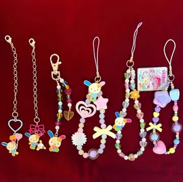 [ 즉시 구매 OK ] 산리오 우사하나 스트랩 참 6종 묶음 판매