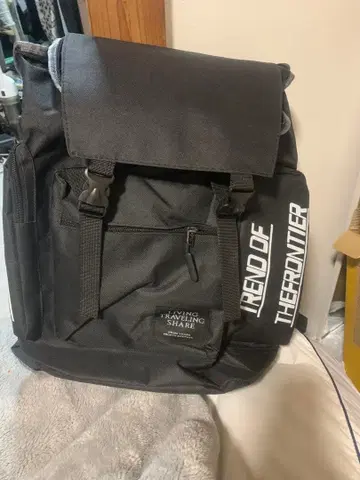 트렌드 오브 더 프론티어 블랙 백팩