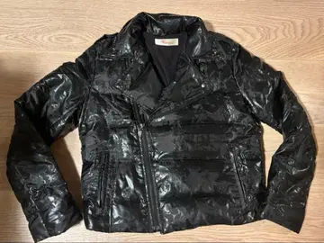 블랙 다운 자켓 그래픽 동화 프린트