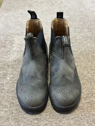 새상품급 블런드스톤 사이드 고어 부츠 사이즈 8