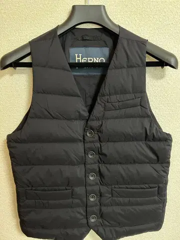 Herno 블랙 다운 베스트(다운 베스트) 헤르노 사이즈 44