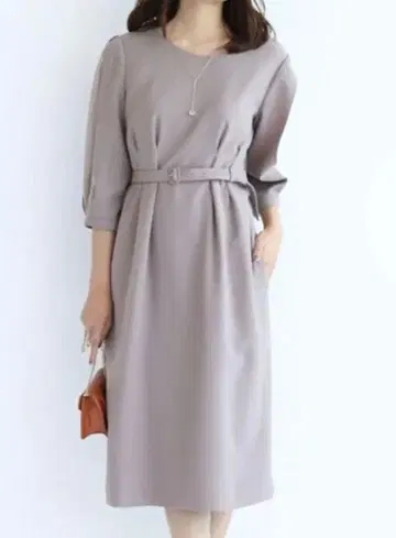 [ JUSGLITTY ] 벨트 포함 허리 턱 디자인 원피스 저스길리티