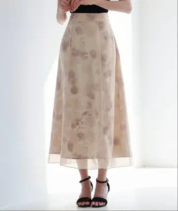 SAISON DE PAPILLON 플라워 프린트 스커트