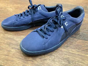 PUMA 네이비 스웨이드 스니커즈