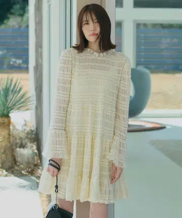 COCO DEAL 도트 자카드 프릴 미니 원피스 2호. 택 포함.