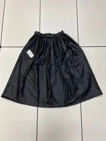 Deuxieme Classe New Dramatic 스커트