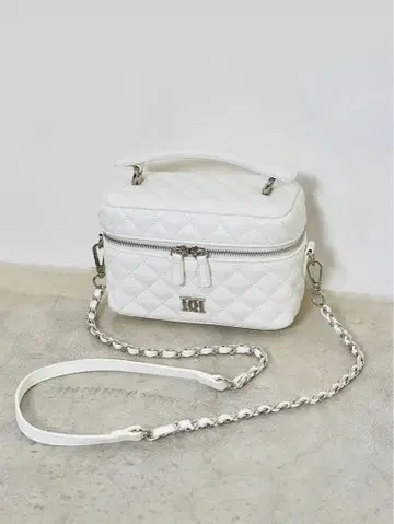 다리치 퀼팅 숄더 미니백