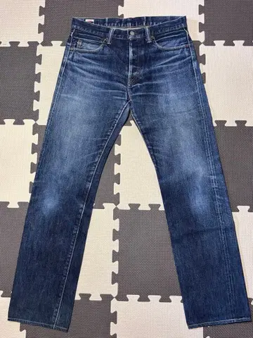 모모타로 진즈 스트레이트 데님 W31