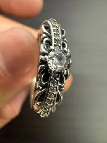 스톤 깨짐 실버 925 소재 플로럴 반지