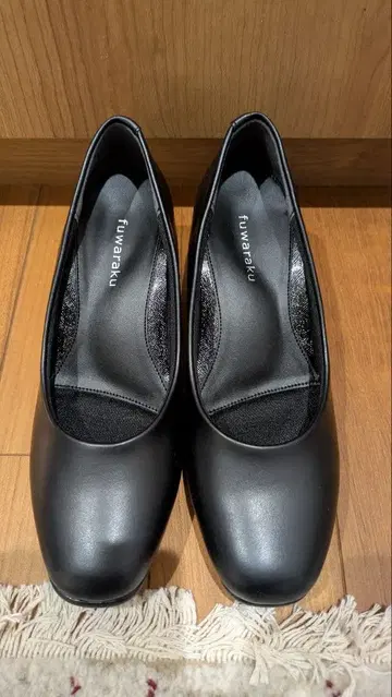 후와라쿠 fuwaraku 펌프스 23.5 3E