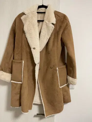 무스탕 코트 M 사이즈