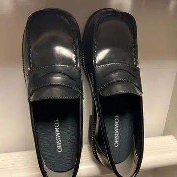 TOMMISHO 블랙 로퍼