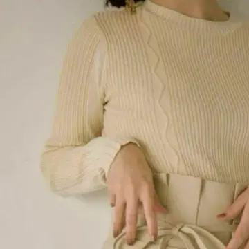 새상품 Eaphi bicolor wave knit beige