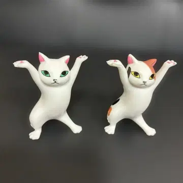 고양이 피규어 2체 세트