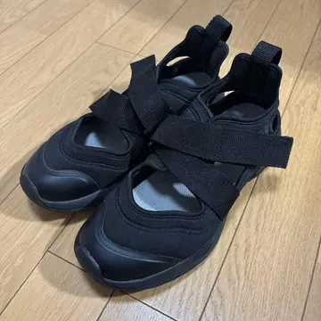 무인양품 스니커즈 샌들