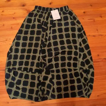 새상품 미사용 melange 벌룬 스커트