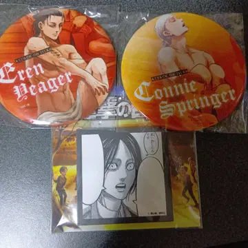 진격의 거인 캔뱃지 2개와 메모지