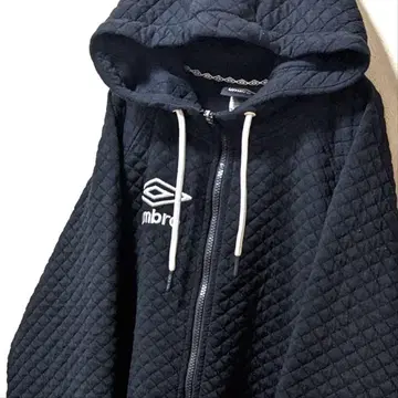 엄브로 로고 자수 지퍼 후드티 블랙 L 구제 의류