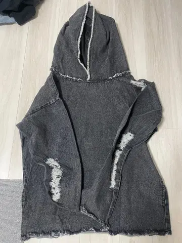 QALB 후드 부착 후드티