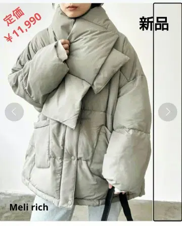 새상품 머플러 포함 노카라 페이크 다운 자켓