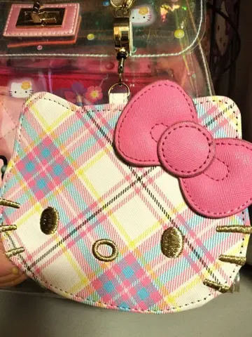 50주년 기념 헬로키티 체크 무늬 패스 케이스