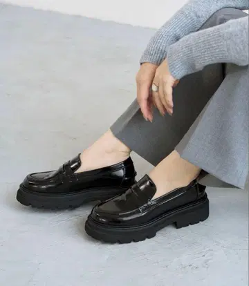 TALON 두꺼운 밑창 몰드 로퍼