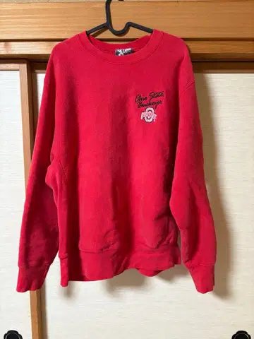 빨간색 크루넥 프린트 맨투맨 L