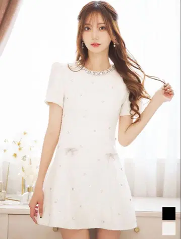 화이트 비쥬 A라인 드레스