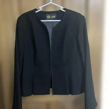 새상품급 도쿄 소와르 노카라 블랙 포멀 앙상블 15호