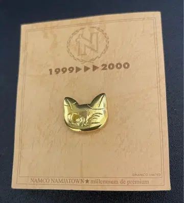 남코 난자타운 밀레니엄 de 프리미엄 핀즈 핀 배지