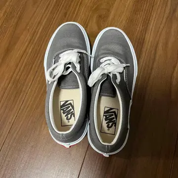 VANS 오센틱 스니커즈