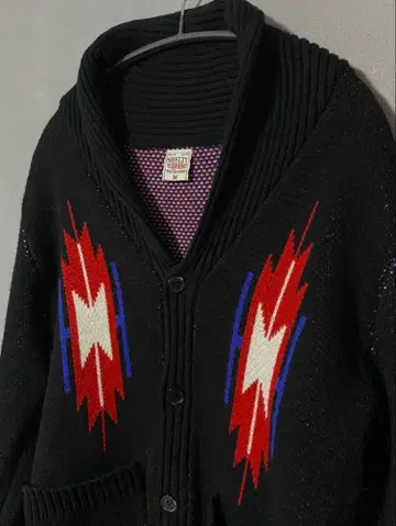 네이티브 가디건 블랙 오르테가 무늬 니트 스웨터 M 사이즈