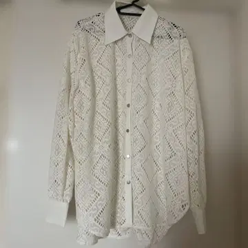 화이트 레이스 짜임 긴팔 셔츠