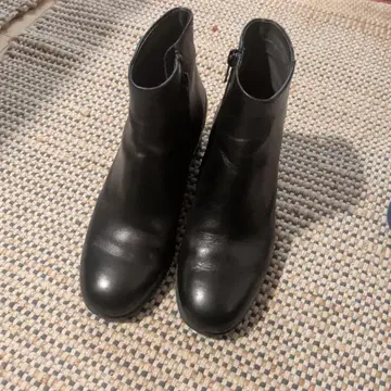 캠퍼 CAMPER 블랙 가죽 지퍼 부츠