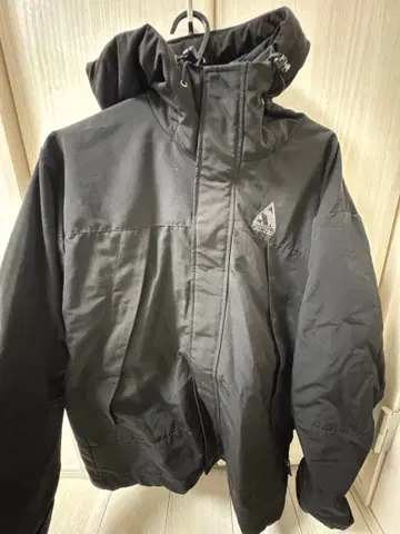 Penfield 블랙 다운 자켓 M