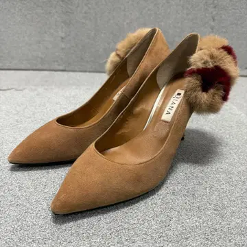 DIANA suede pumps fur pompom 23.5cm