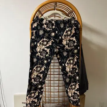 FLIP THE SCRIPT 올 패턴 조거 팬츠