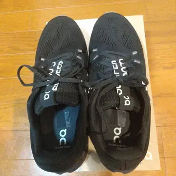 On Cloud 서퍼 블랙