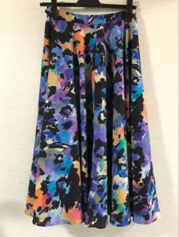 그레이스 콘티넨탈 스커트