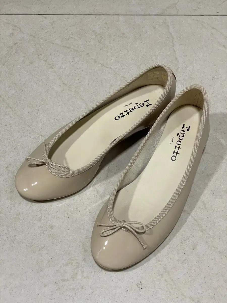 COS Lace-up Ballet Flats, Size 37 (240) #cos,#cos신발,#플랫슈즈 on Bunjang Global  Site., image size:900x1200