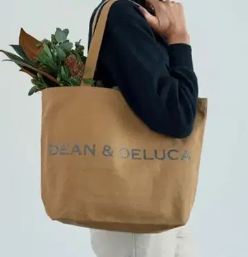 델루카 차리티 2025 토트 카페오레 L사이즈