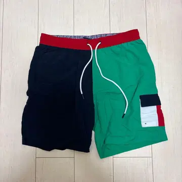 Tommy Hilfiger 바이컬러 숏팬츠 M 사이즈