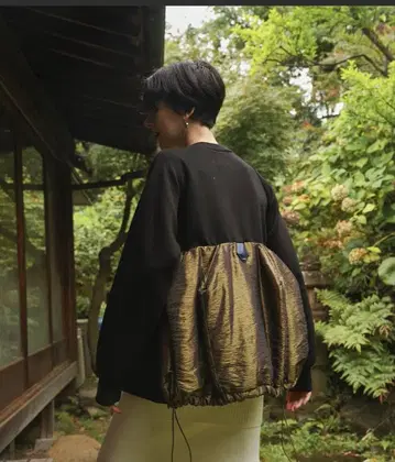 OMMO 새상품 FLASK PATTERN PADDING TOP