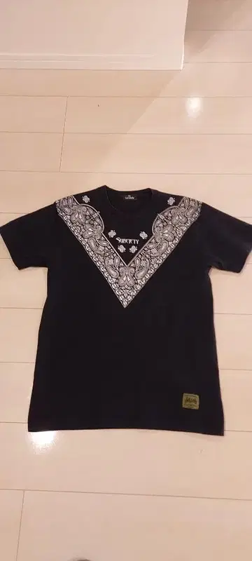 Subciety 페이즐리 무늬 T셔츠 L 블랙