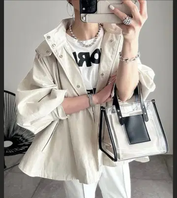 새상품급 엠마 테일러 마운틴 후드티